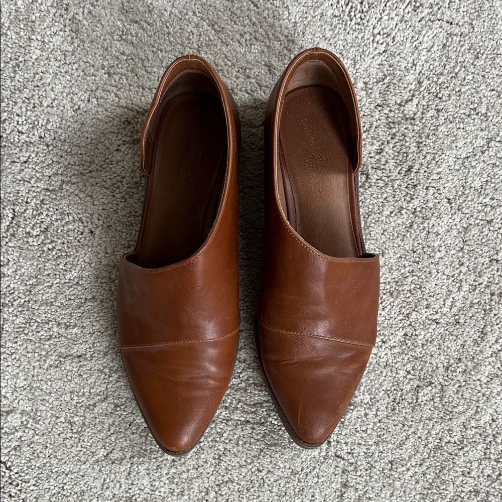 Universal Thread Cognac Pointed Toe Leather Flats - image 4